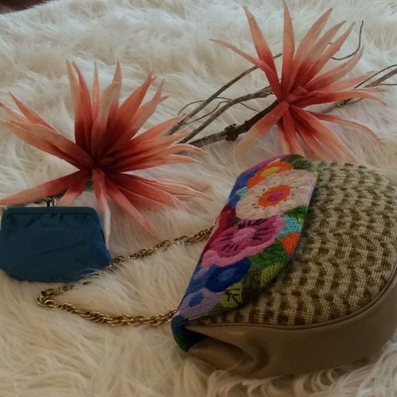 UNIQUE 💞GORGEOUS  purse 💞 - Picture 6 of 16